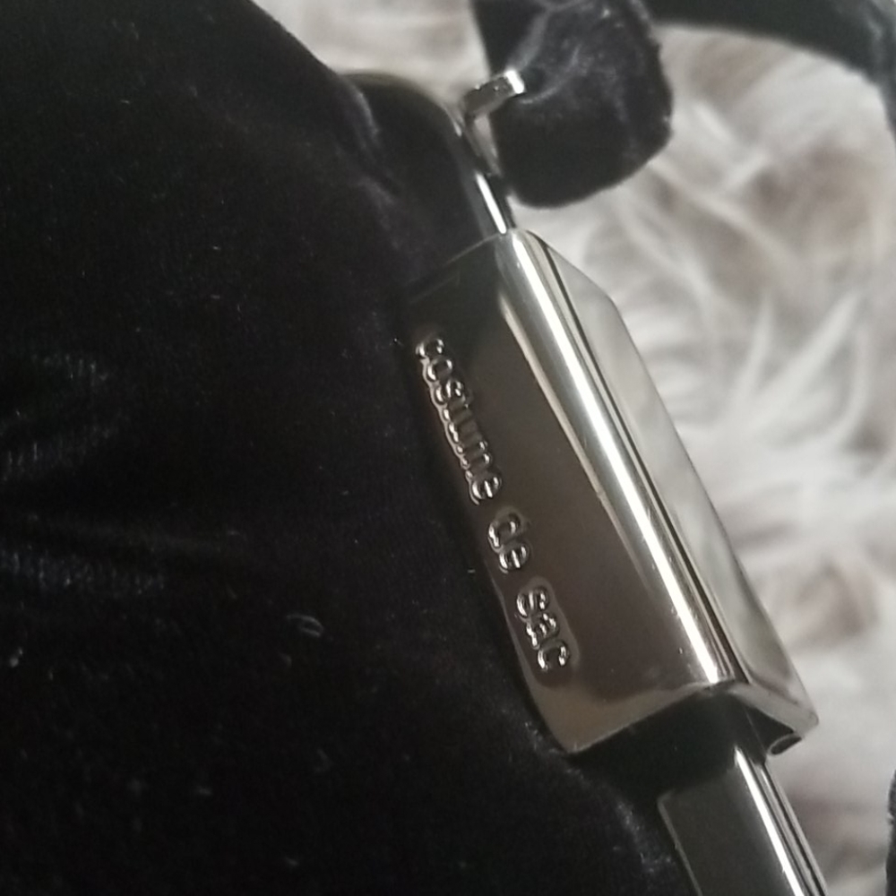Mini Handheld Purse - Picture 4 of 12